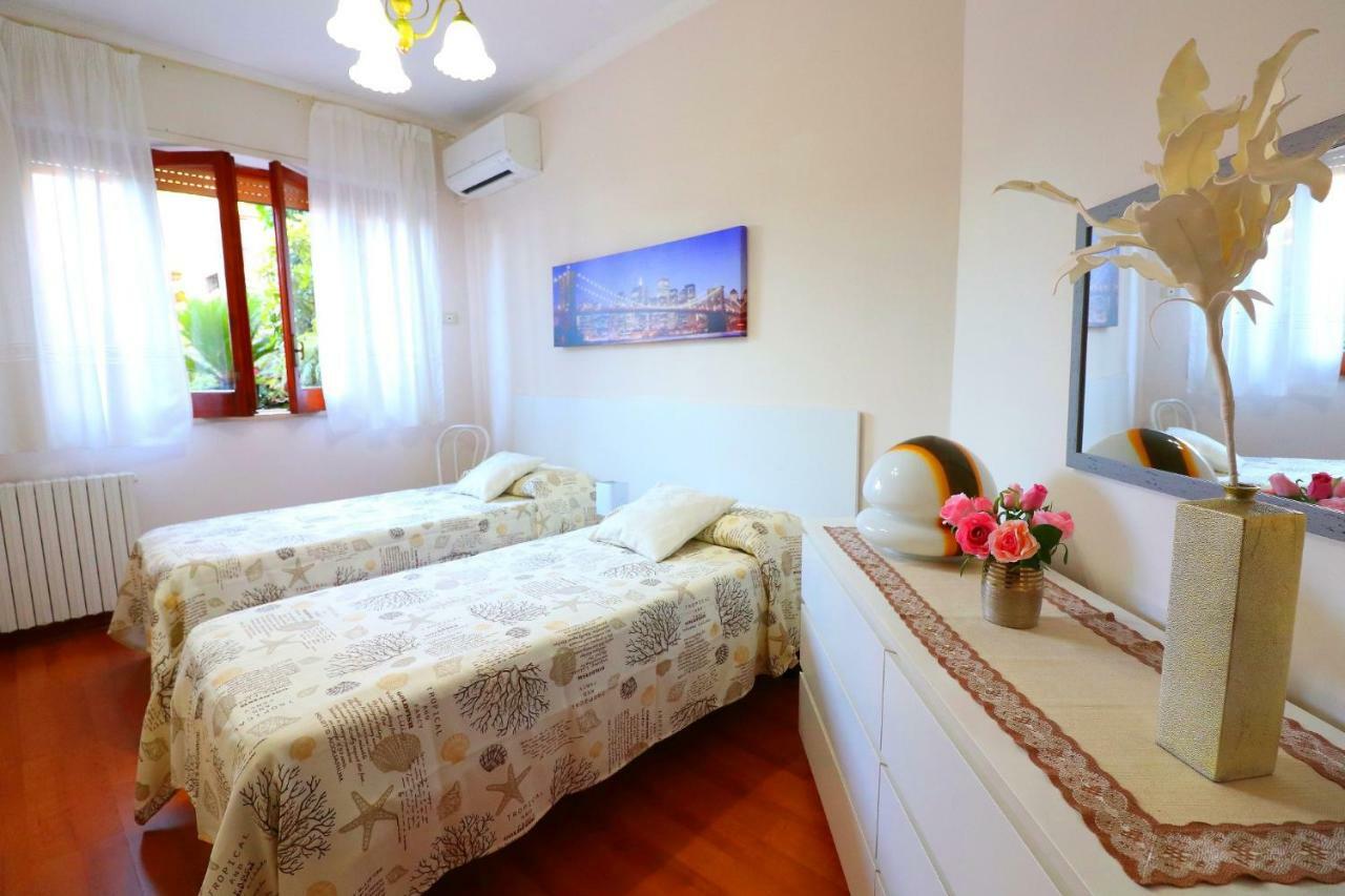 La Rosa Del Sud - De Vivo Realty Sorrento Lägenhet Exteriör bild